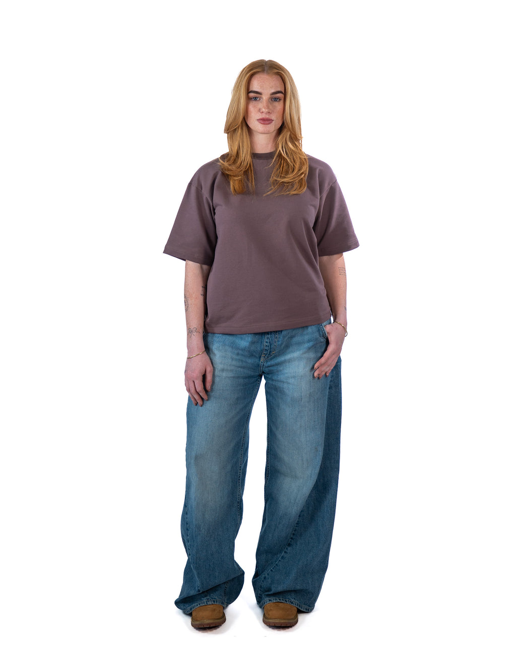 YOUR FAVORITE BLANK TEE IN TAUPE